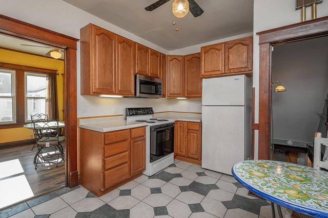 411 S 7th STREET, Watertown, WI 53094