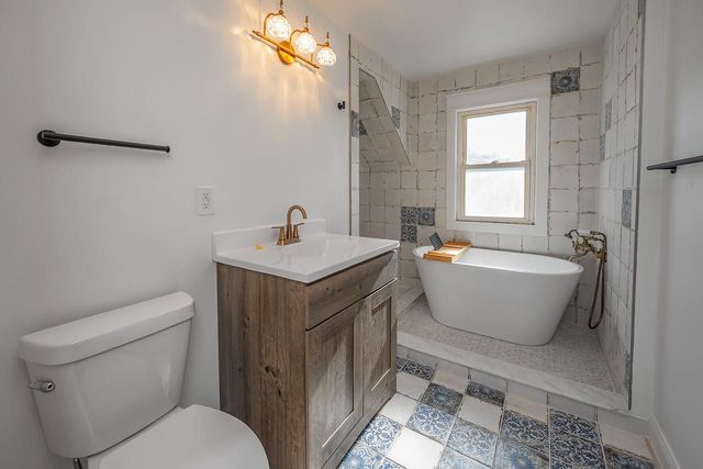 411 S 7th STREET, Watertown, WI 53094