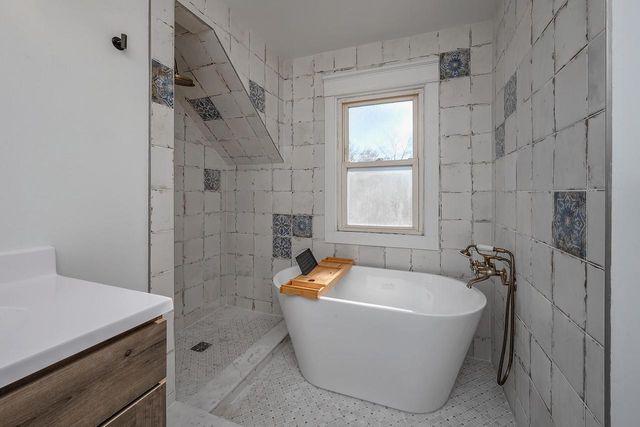 411 S 7th STREET, Watertown, WI 53094