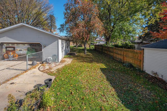 411 S 7th STREET, Watertown, WI 53094