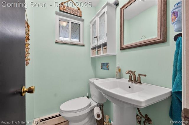 2965 Barkman Drive, Waterford, MI 48329