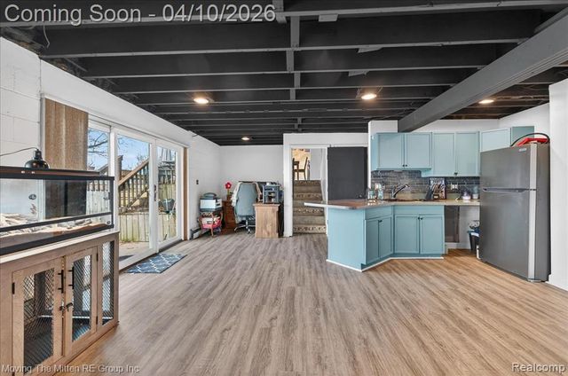 2965 Barkman Drive, Waterford, MI 48329