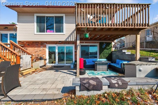 2965 Barkman Drive, Waterford, MI 48329