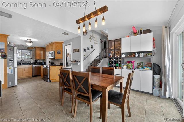 2965 Barkman Drive, Waterford, MI 48329