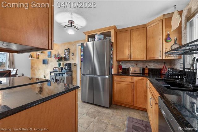 2965 Barkman Drive, Waterford, MI 48329