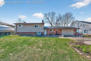 2965 Barkman Drive, Waterford, MI 48329