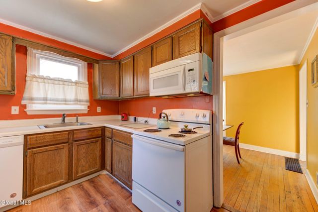 36 Victor Street, Albany, NY 12208