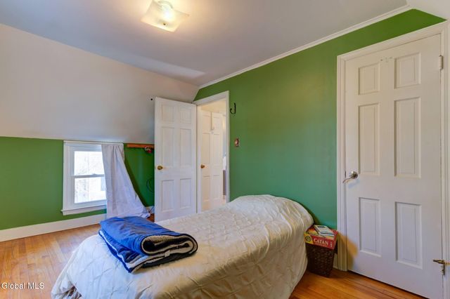 36 Victor Street, Albany, NY 12208