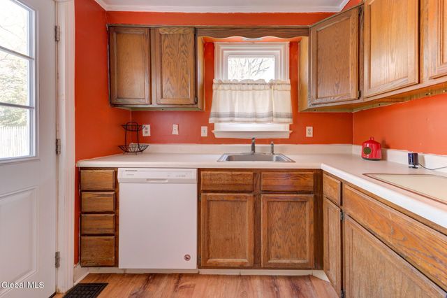 36 Victor Street, Albany, NY 12208