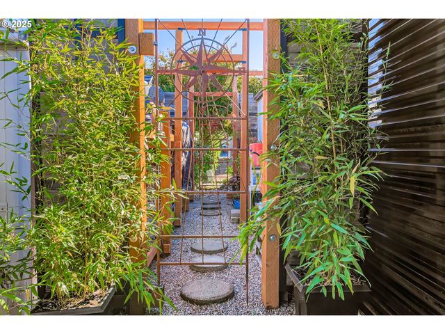 17091 Sw ELDORADO Dr, Tigard, OR 97224