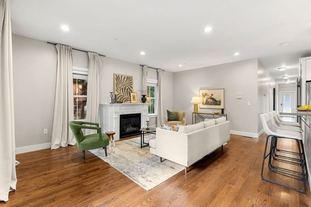 23 Downer Ave 1, Boston, MA 02125