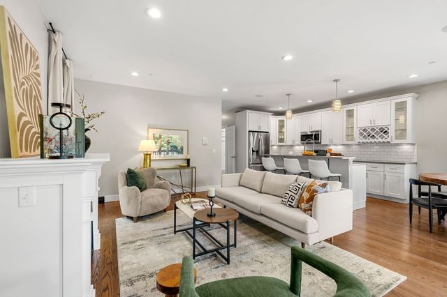 23 Downer Ave 1, Boston, MA 02125