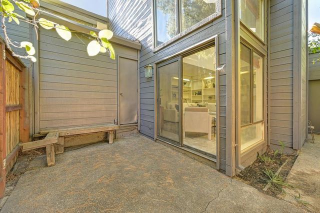 11 Park Sierra Ln, Sacramento, CA 95864