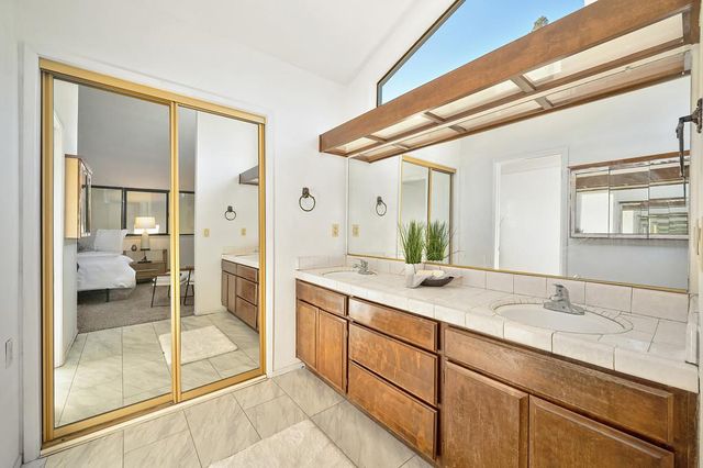 11 Park Sierra Ln, Sacramento, CA 95864