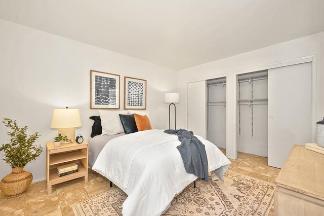 11 Park Sierra Ln, Sacramento, CA 95864