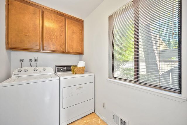 11 Park Sierra Ln, Sacramento, CA 95864