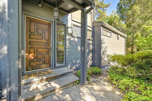 11 Park Sierra Ln, Sacramento, CA 95864