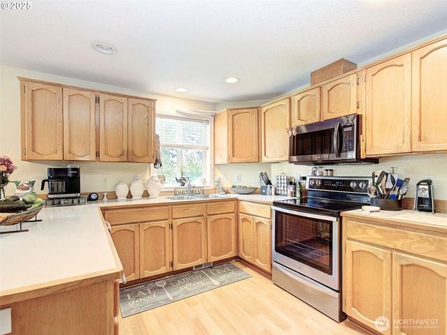 17004 SE 16th Street, Vancouver, WA 98683