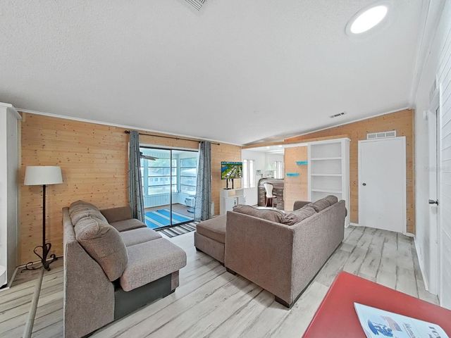 1629 TALLY HO DR, Lakeland, FL 33810