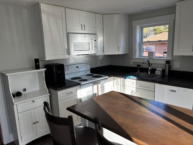 1012 Main St, Leominster, MA 01453