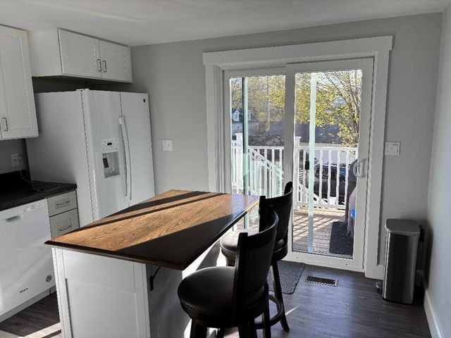 1012 Main St, Leominster, MA 01453