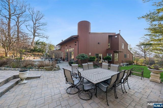 93 Jackson Drive, Cresskill, NJ 07626