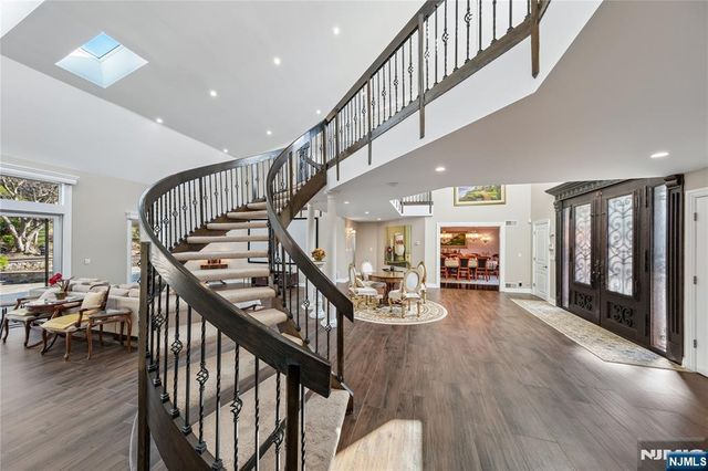 93 Jackson Drive, Cresskill, NJ 07626
