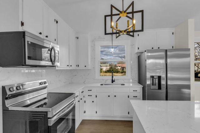 1507 Bartway Dr, Murfreesboro, TN 37130