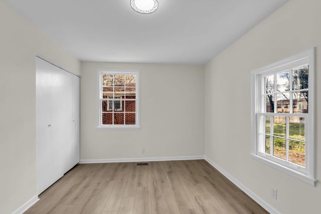 1507 Bartway Dr, Murfreesboro, TN 37130