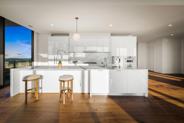 44 East Ave 4502, Austin, TX 78701