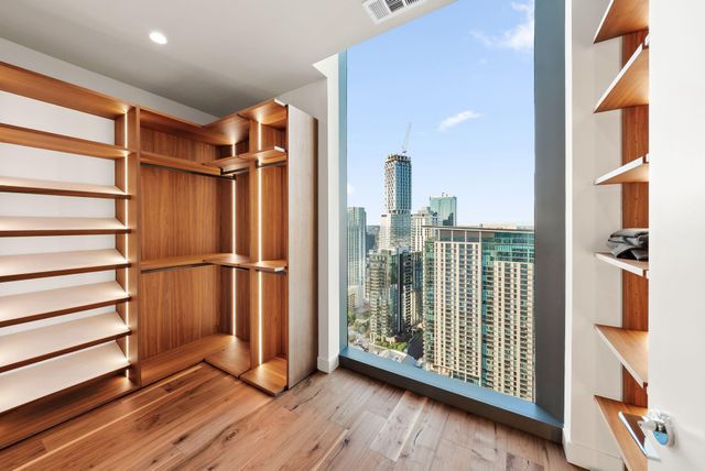 44 East Ave 4502, Austin, TX 78701