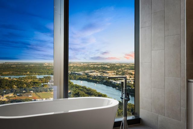 44 East Ave 4502, Austin, TX 78701