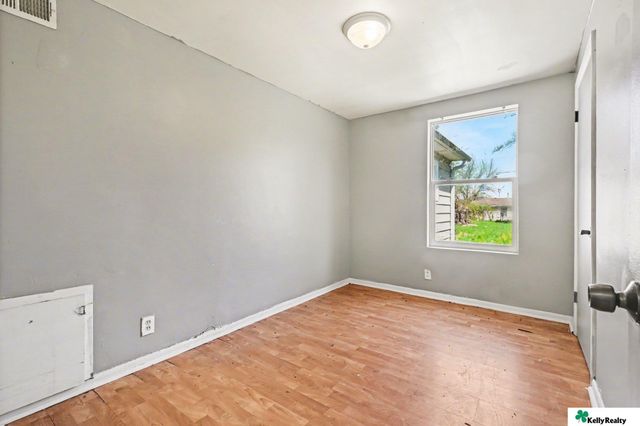 4440 Vernon Avenue, Omaha, NE 68111
