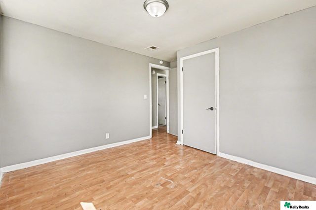 4440 Vernon Avenue, Omaha, NE 68111