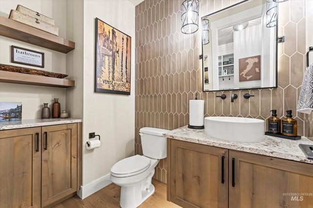 7040 W Founders St, Eagle, ID 83616