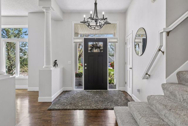 4287 Hawksbury Circle, Eagan, MN 55123