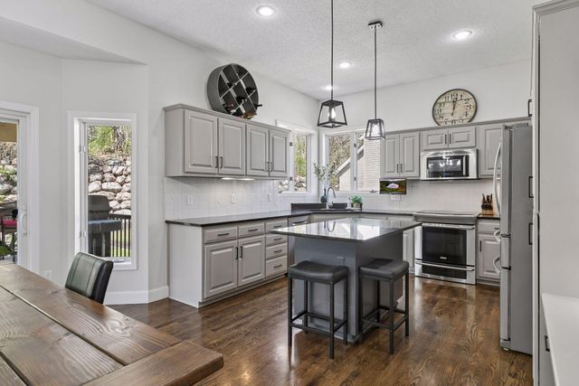 4287 Hawksbury Circle, Eagan, MN 55123