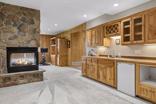 4287 Hawksbury Circle, Eagan, MN 55123