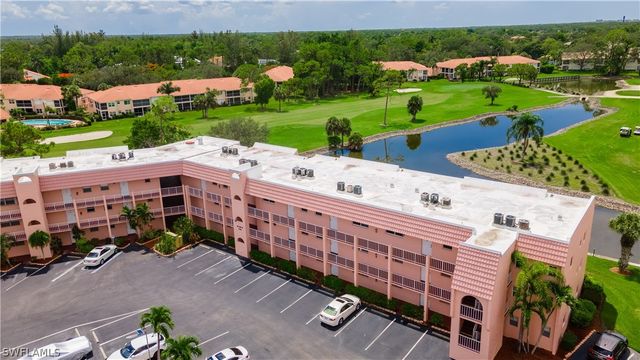 190 Turtle Lake CT 311, Naples, FL 34105