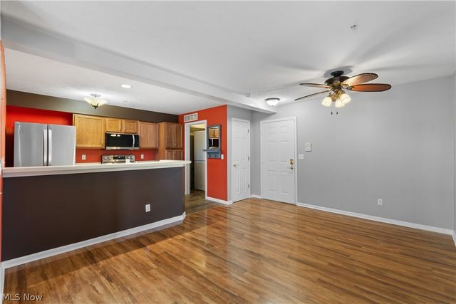 23003 Chandlers Lane 224, Olmsted Falls, OH 44138