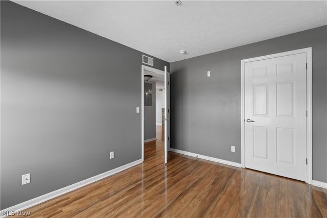 23003 Chandlers Lane 224, Olmsted Falls, OH 44138