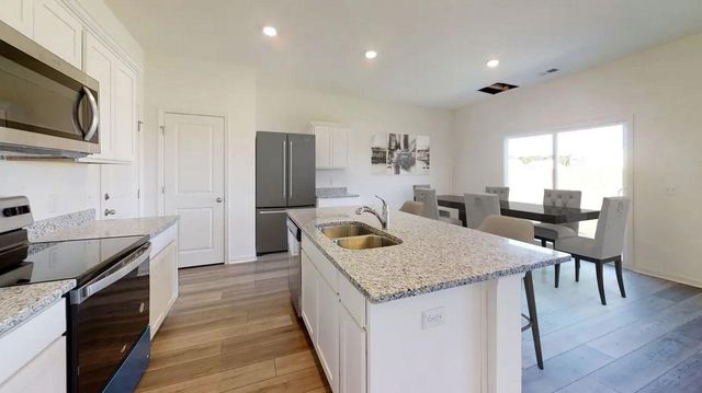 18216 Papuan CV, Elgin, TX 78621