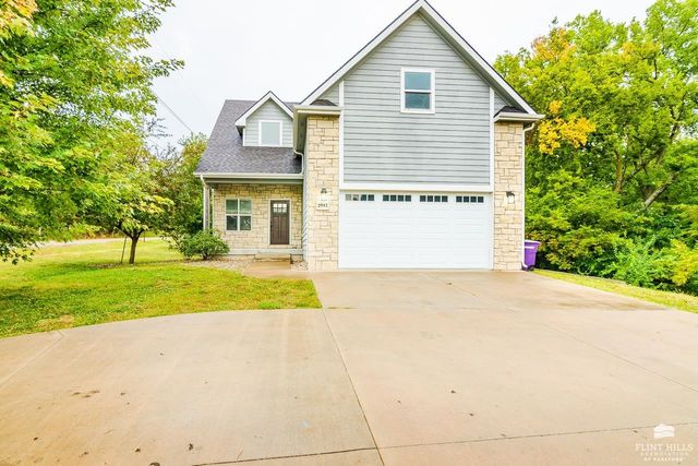 2942 Marlatt Avenue, Manhattan, KS 66502