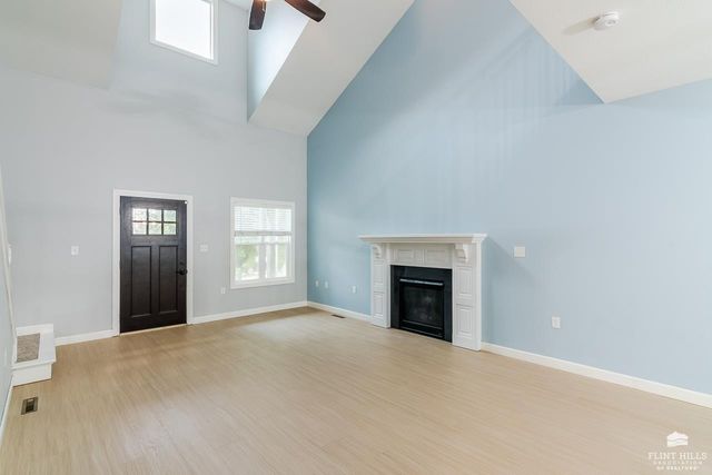 2942 Marlatt Avenue, Manhattan, KS 66502