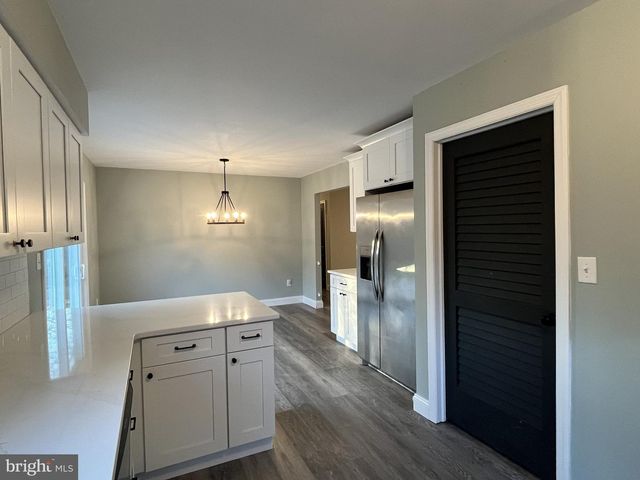 159 REVOLUTIONARY DR, Little Egg Harbor Twp, NJ 08087