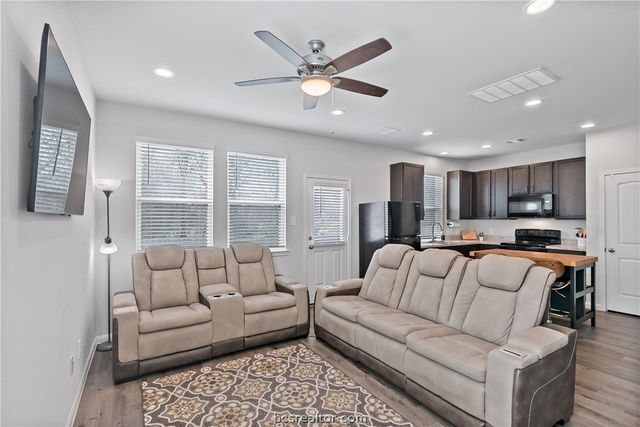 1403 Promise Court, Bryan, TX 77803