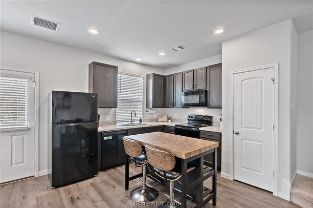 1403 Promise Court, Bryan, TX 77803