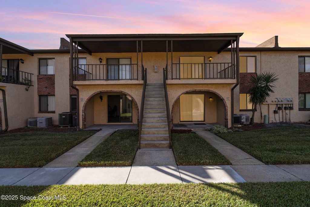 228 San Paulo Circle 1-228, West Melbourne, FL 32904