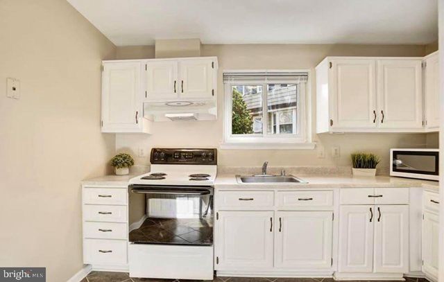 13817 CABERNET CT, Chantilly, VA 20151