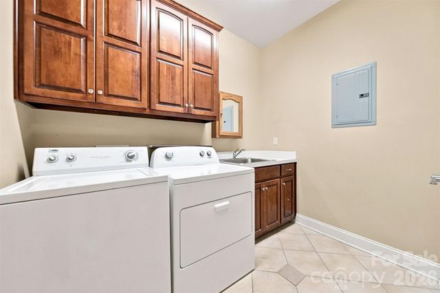 1548 Nazareth Lane, Conover, NC 28613